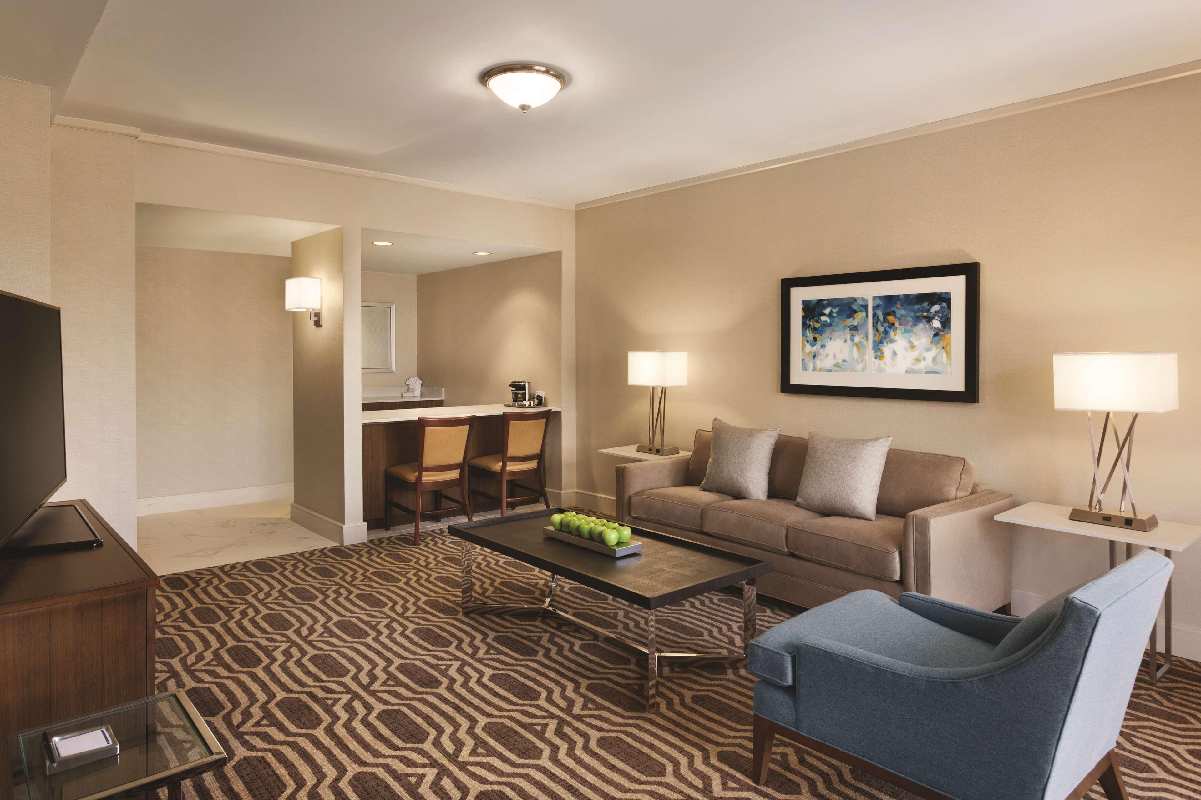 Hilton Boston Dedham Exterior foto