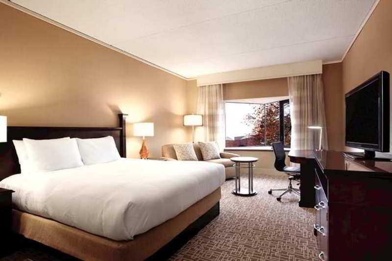 Hilton Boston Dedham Exterior foto